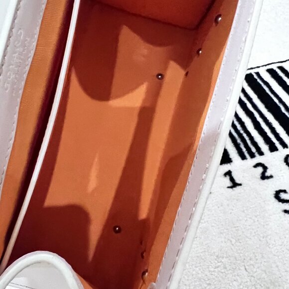 1000% Authentic Goyard Saigon PM Bag - White Grey Colorway - Picture 14 of 16